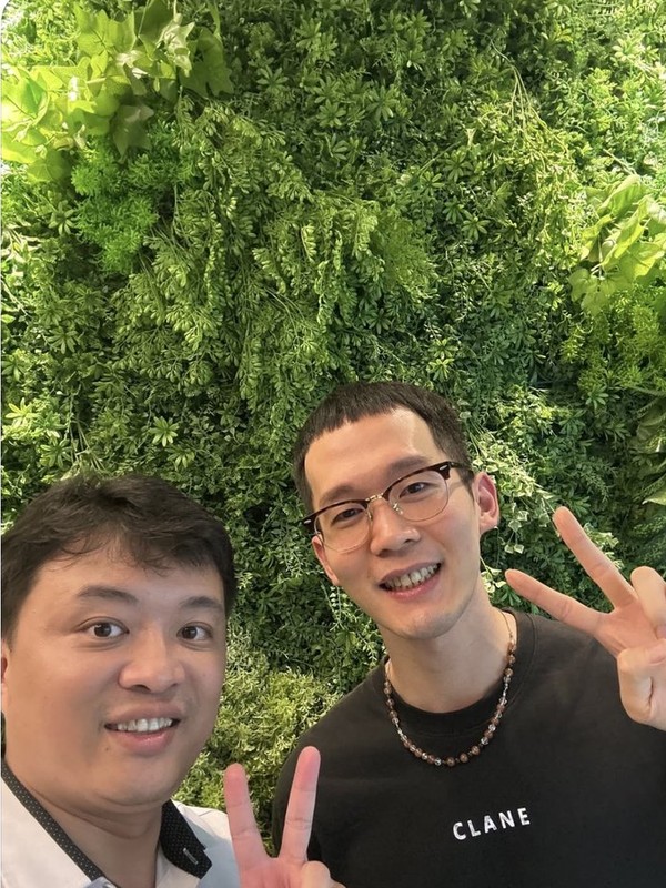 患者與王醫師矯正合照